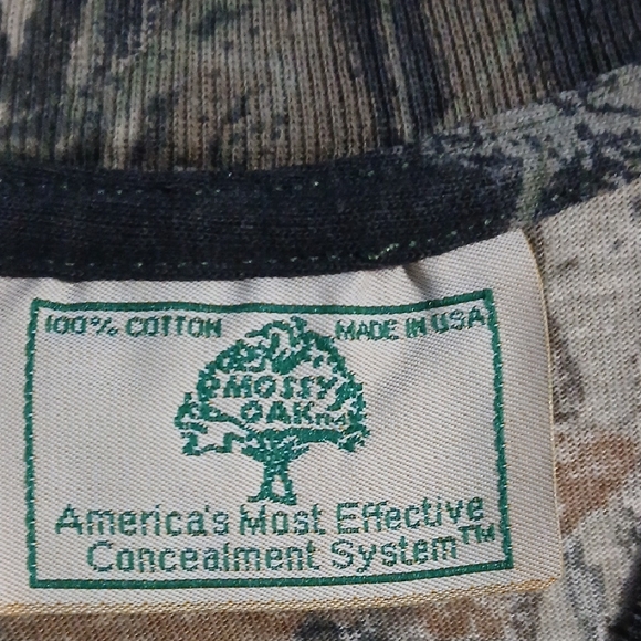 Mossy Oak Men's Short-Sleeve Camouflage Pocket Tee - Brown & Green Camo - Picture 2 of 4